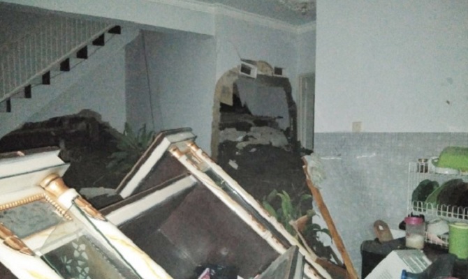 BNPB Sebut Ada 70 Rumah Rusak akibat Longsor di Bandung Barat