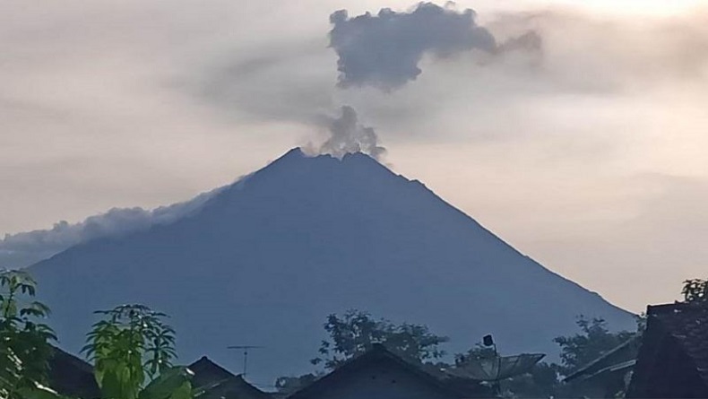 Magelang Tak Terdampak Erupsi Gunung Merapi