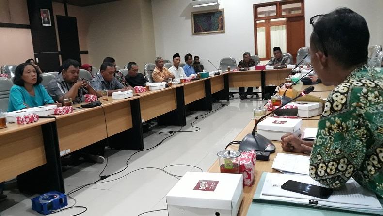 title 3 Bulan Tempati Pasar Hewan Terpadu di Kulonprogo, Pedagang Mengaku Rugi 3 Bulan Tempati Pasar Hewan Terpadu di Kulonprogo, Pedagang Mengaku Rugi