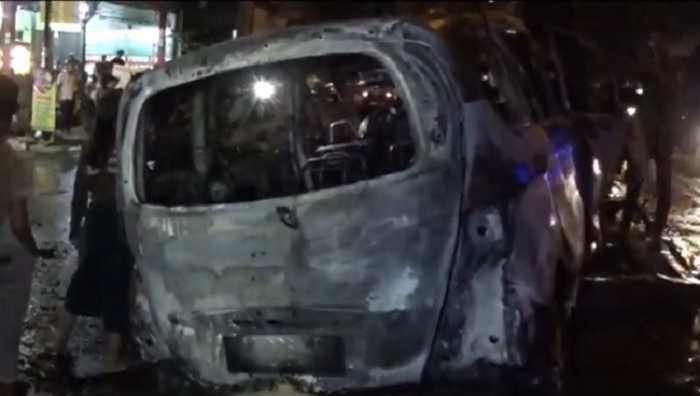 Pengemudi di Medan Tewas Terbakar usai Mobil Ngebut Hantam Pohon