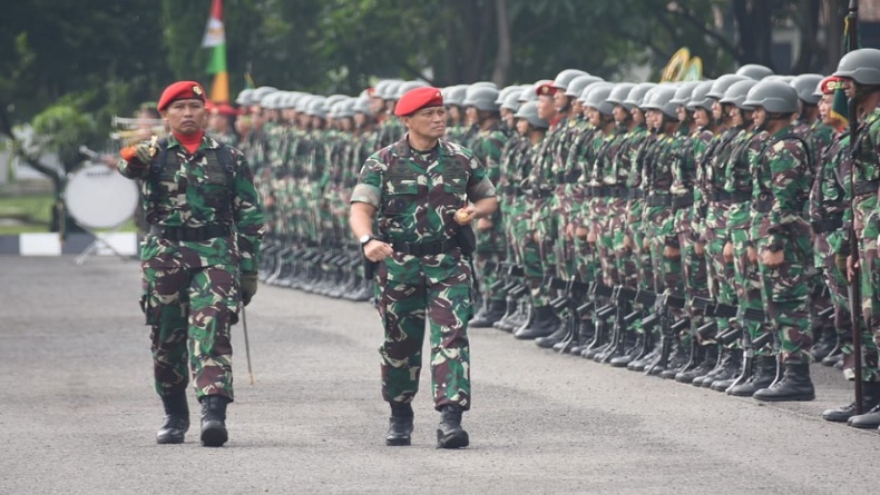 254 Taruna Akmil Ikuti Latihan Para Dasar Kopassus Di Batujajar