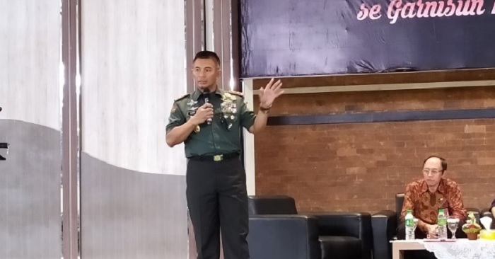 title Pangdam Udayana Minta Prajurit TNI Diberikan Edukasi tentang Virus Korona Pangdam Udayana Minta Prajurit TNI Diberikan Edukasi tentang Virus Korona