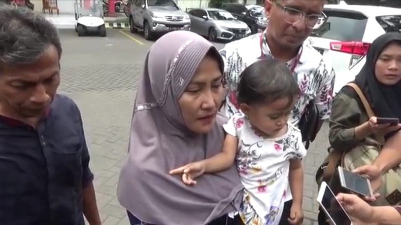 Hirup Udara Bebas, Zikria Menangis Ingin Bertemu Langsung Wali Kota Risma