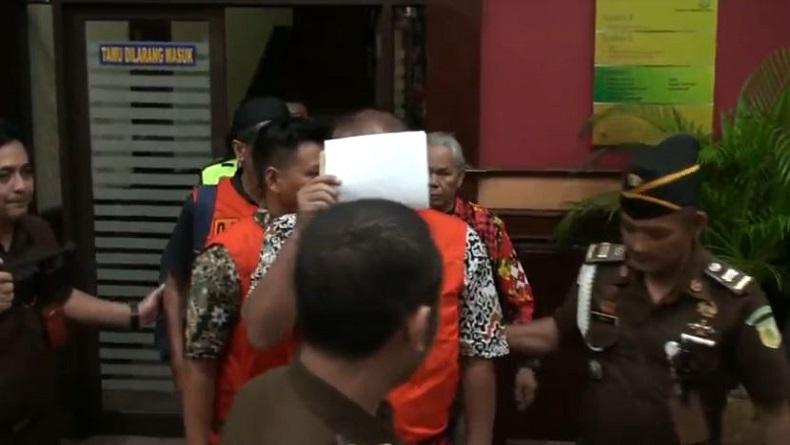 Mantan Dirut PDAM Karawang Ditahan Kejati Jabar terkait Dugaan Korupsi Rp2,6 Miliar