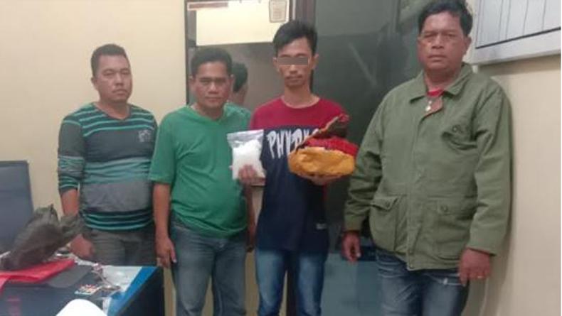 Polisi Tangkap Pengedar Narkoba di Pantai Johor Tanjungbalai, 4.500 Pil Ekstasi Disita