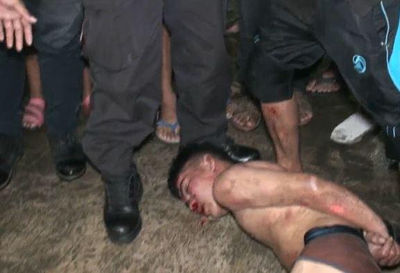 title Geram Marak Pencurian, Warga Hakimi Maling yang Tertangkap di Duren Jaya Bekasi Geram Marak Pencurian, Warga Hakimi Maling yang Tertangkap di Duren Jaya Bekasi