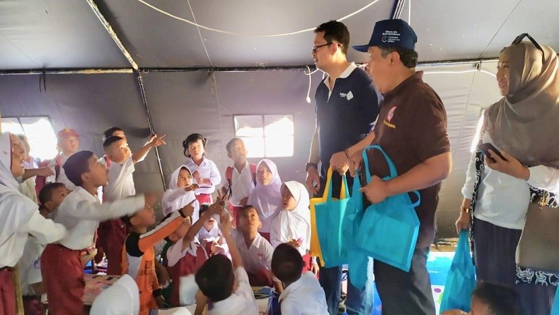 MNC Peduli Beri Bantuan Perlengkapan Sekolah untuk Korban Banjir di Lebak Banten