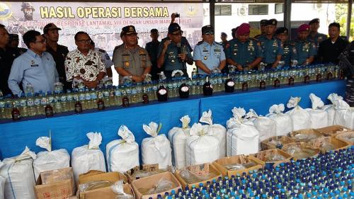 Lantamal VIII Manado Musnahkan 2,8 Ton Miras Cap Tikus