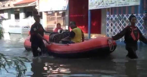 Banjir Lumpuhkan Bekasi, Pemprov Minta Pemkot dan Pemkab Koordinasi dengan BPBD
