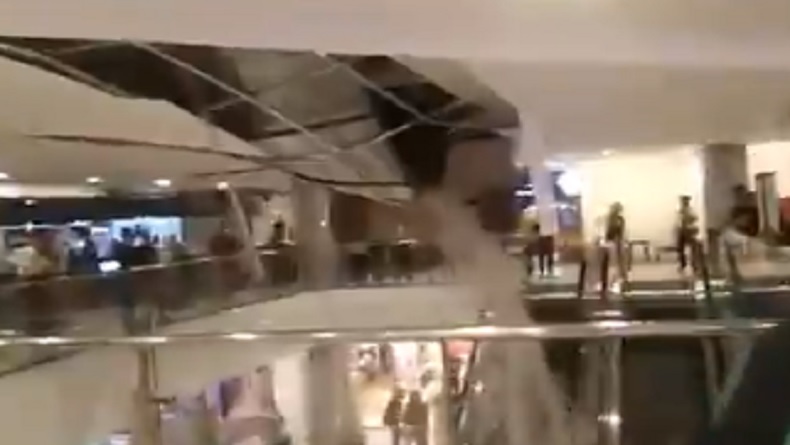 Kronologi Ambrolnya Atap Malioboro Mall Yogyakarta akibat Hujan Deras