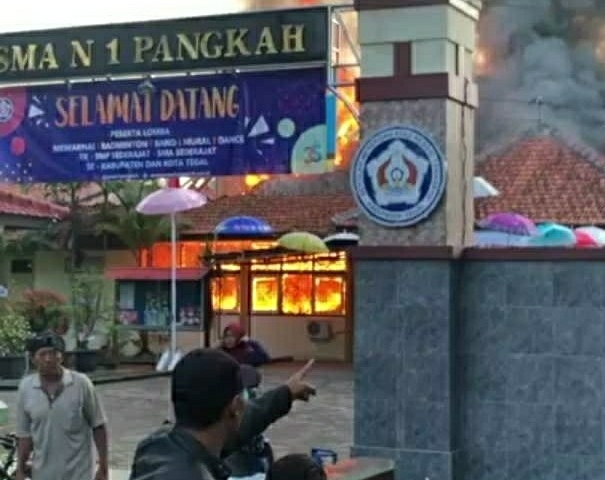 SMAN 1 Pangkah Tegal Terbakar, Aktivitas Belajar Terganggu