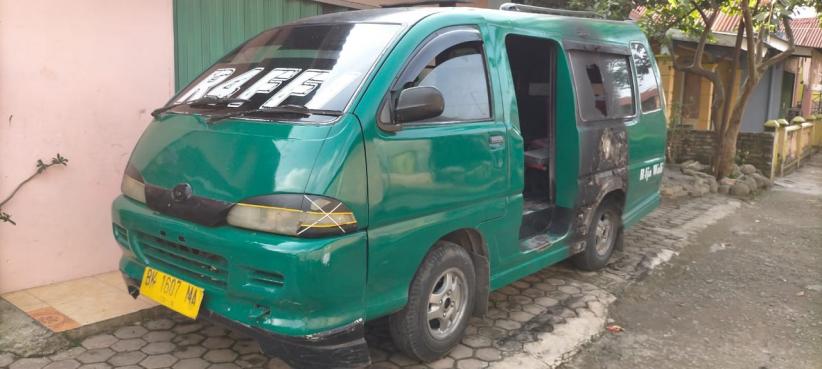 Rumah Wartawan di Deliserdang Dilempari Bom Molotov, Mobil Terbakar