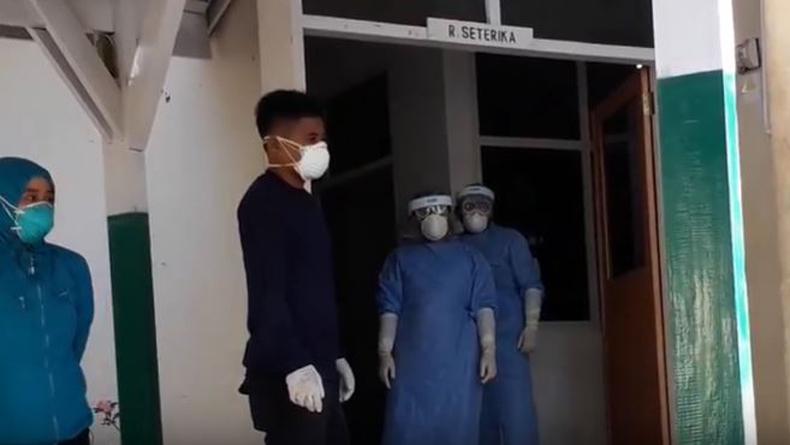 title WNA Prancis Jalani Perawatan di Ruang Isolasi RSUD Luwuk, Diduga Terinfeksi Korona WNA Prancis Jalani Perawatan di Ruang Isolasi RSUD Luwuk, Diduga Terinfeksi Korona