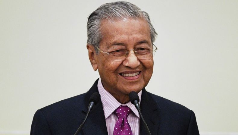 Dirawat di RS, Begini Kondisi Terkini Mahathir Mohamad