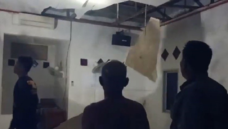 Musala di Musi Banyuasin Rusak Parah Disambar Petir