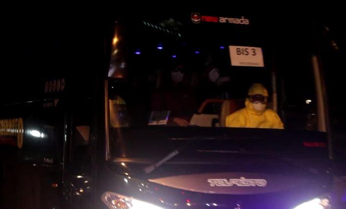 Penampakan 5 Bus yang Angkut 69 ABK Diamond Princess