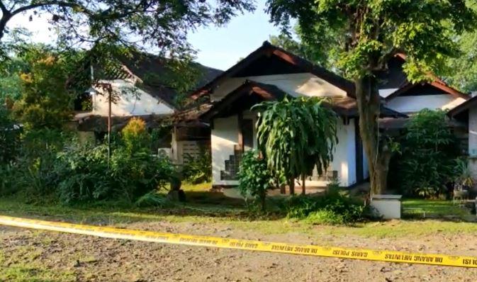 Rumah 2 Warga Positif Virus Korona di Sukmajaya Depok Dipasang Garis Polisi