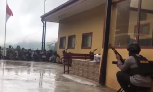 4 Anggota Kkb Tewas Ditembak Tni Polri Di Mimika 3 Pucuk Senpi Diamankan Bagian 1