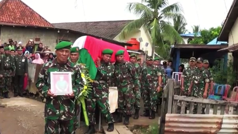 Lindungi Warga hingga Tewas Diinjak Gajah, Serka Iskandar Dimakamkan Secara Militer