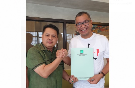title Gubernur Sumbar Irwan Prayitno Dukung Riza Falepi Maju Cagub di Pilgub 2020 Gubernur Sumbar Irwan Prayitno Dukung Riza Falepi Maju Cagub di Pilgub 2020