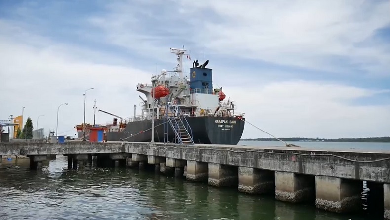 Diizinkan Bersandar di Parepare, ABK Kapal Barang Dilarang Turun