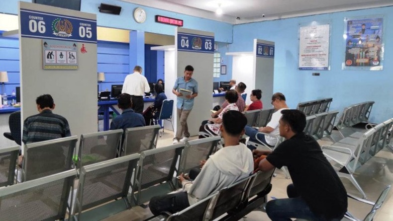 WNA di Palembang yang Overstay karena Corona Tak Perlu Perpanjang Izin Tinggal