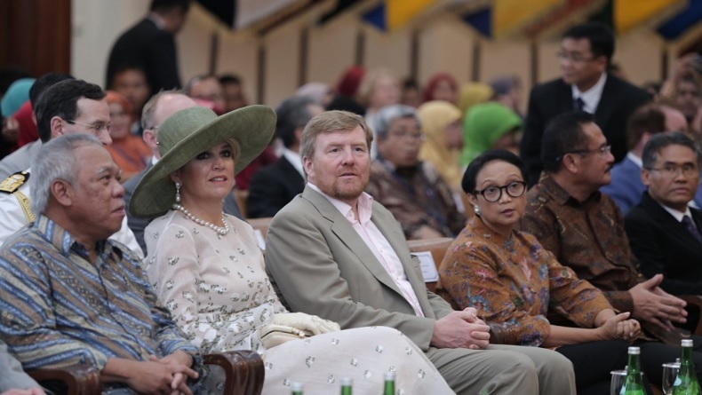 Ratu Belanda Maxima Kawinkan Spesies Anggrek Indonesia saat di UGM