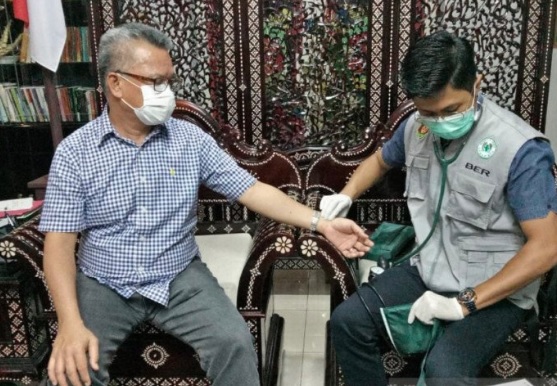 title Pulang dari Jakarta, Wali Kota Samarinda Syaharie Jaang Berstatus ODP Virus Korona Pulang dari Jakarta, Wali Kota Samarinda Syaharie Jaang Berstatus ODP Virus Korona