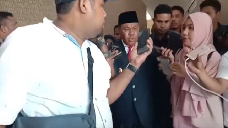 Video Viral Wagub Maluku Utara Ngamuk saat Pelantikan Eselon II