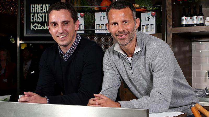 Perangi Korona, Gary Neville dan Ryan Giggs Sumbang Hotel untuk Tenaga Medis