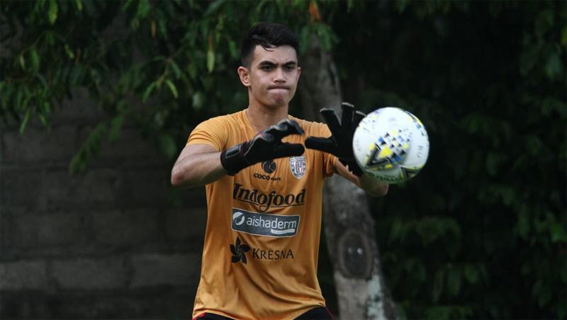 Kisah Kiper Bali United Nadeo Argawinata saat SMA, Penjaga Gawang Timnas Indonesia