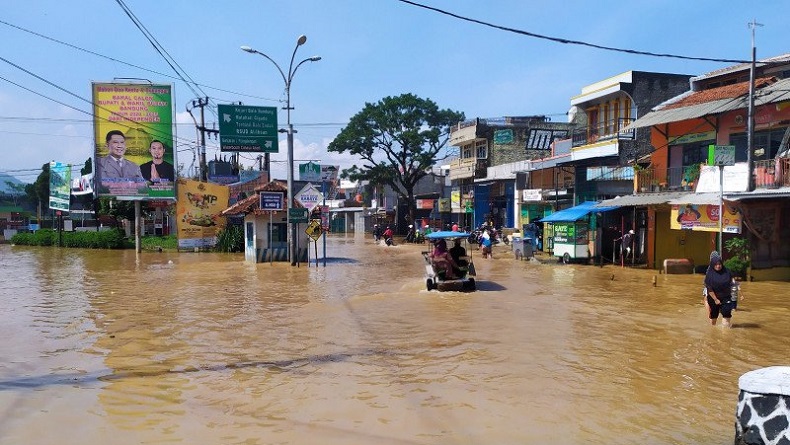 Ribuan Rumah Terendam Banjir di Bandung, Terparah di Baleendah