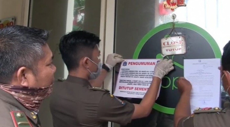 title Gerebek Panti Pijat di Makassar, Satpol PP Dapati Banyak Terapis Perempuan dari Jawa Gerebek Panti Pijat di Makassar, Satpol PP Dapati Banyak Terapis Perempuan dari Jawa