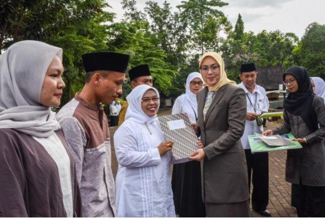 Tak Setuju Sekolah Diterapkan New Normal, Bupati Purwakarta: Takut Anak-Anak Terpapar Corona