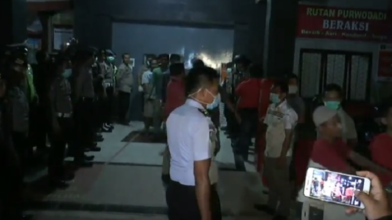 Rusuh di Rutan Purwodadi, 31 Napi Dipindah ke Lapas Nusakambangan dan Demak