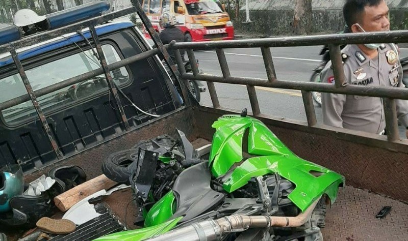 Pengendara Motor Ninja di Pematangsiantar Tewas Tabrak Truk Trailer