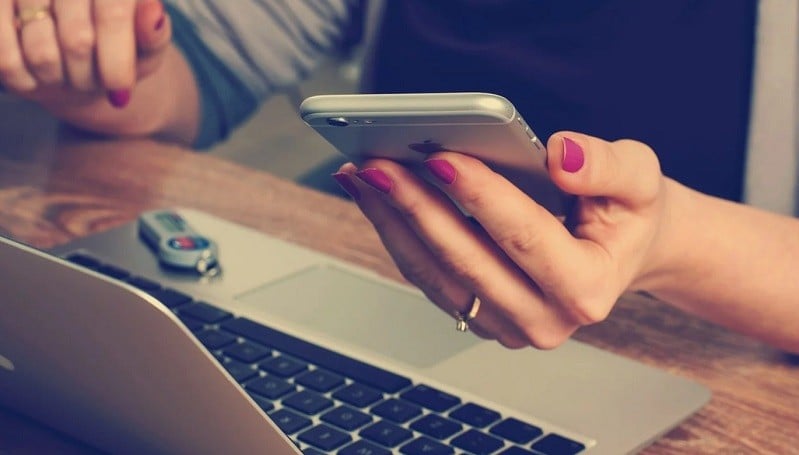 4 Tips Cegah Mata Lelah akibat Lama Menatap PC atau Smartphone selama WFH