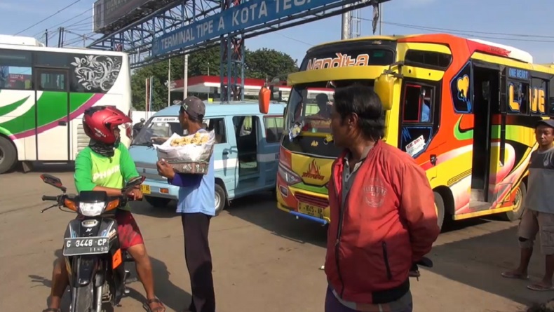 Moda Transportasi Dibuka Kembali, Terminal Bus Lebak Banten Tetap Sepi