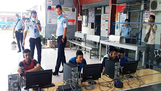 Larang Keluarga Besuk, Rutan Prabumulih Sediakan Komputer untuk Video Call Napi