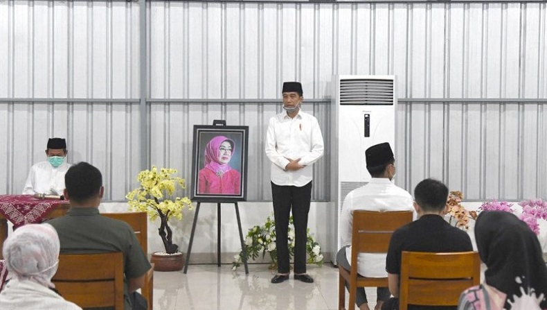Presiden Jokowi Pulang ke Solo Gelar Tahlilan untuk Ibunda Sudjiatmi