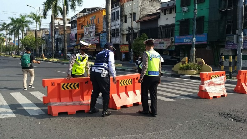 Cegah Penyebaran Covid-19, Sejumlah Ruas Jalan di Medan Ditutup