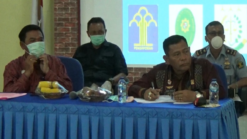 title Virus Corona Merebak, PN Medan Gelar Sidang Berbasis Online Virus Corona Merebak, PN Medan Gelar Sidang Berbasis Online