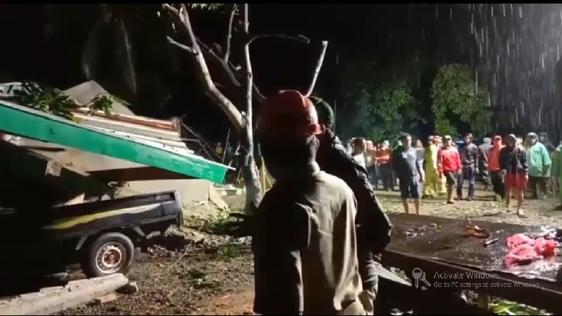 title Ngeri, Warga Rasakan Pertanda sebelum Bencana Longsor di Luwu Timur Ngeri, Warga Rasakan Pertanda sebelum Bencana Longsor di Luwu Timur