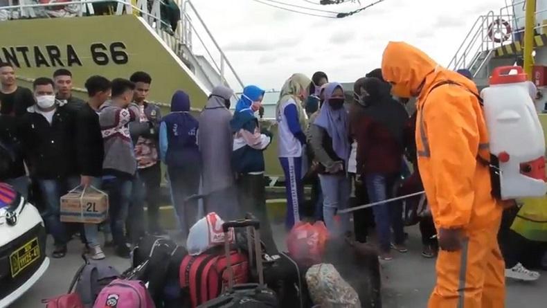 UNBK Ditiadakan akibat Corona, Ratusan Pelajar di Pangkep Dipulangkan ke Pulau Asal