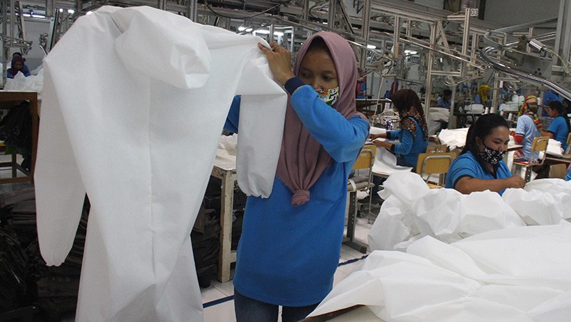 Pabrik Celana Jin di Malang Beralih Fungsi Memproduksi APD, Kapasitas 12.000 per Hari - Bagian 2