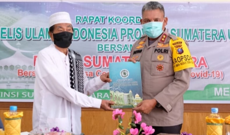 title Polda Sumut Kawal Ketersediaan Stok Bahan Pangan selama Pandemi Covid-19 Polda Sumut Kawal Ketersediaan Stok Bahan Pangan selama Pandemi Covid-19