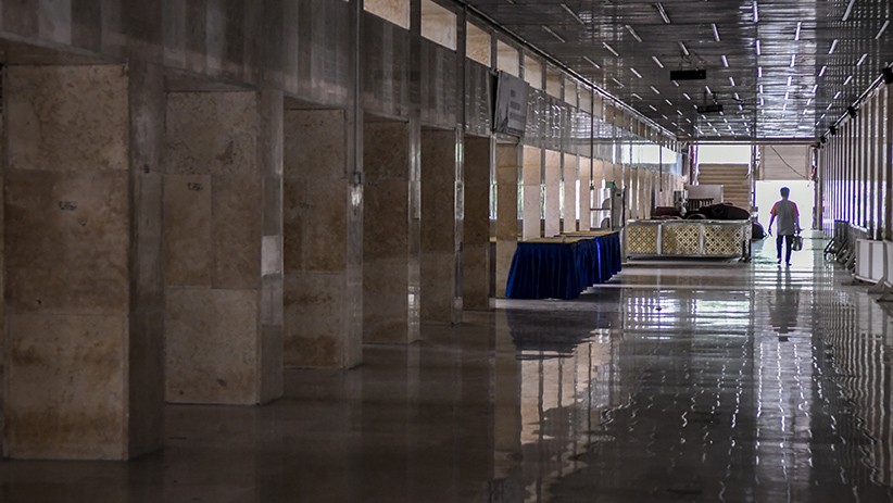 Suasana Jakarta saat Pemberlakuan PSBB untuk Cegah Penyebaran Virus Corona - Bagian 4