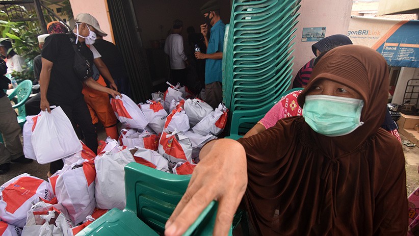 200.000 Paket Sembako Didistribusikan ke Wilayah Zona Merah COVID-19 - Bagian 3