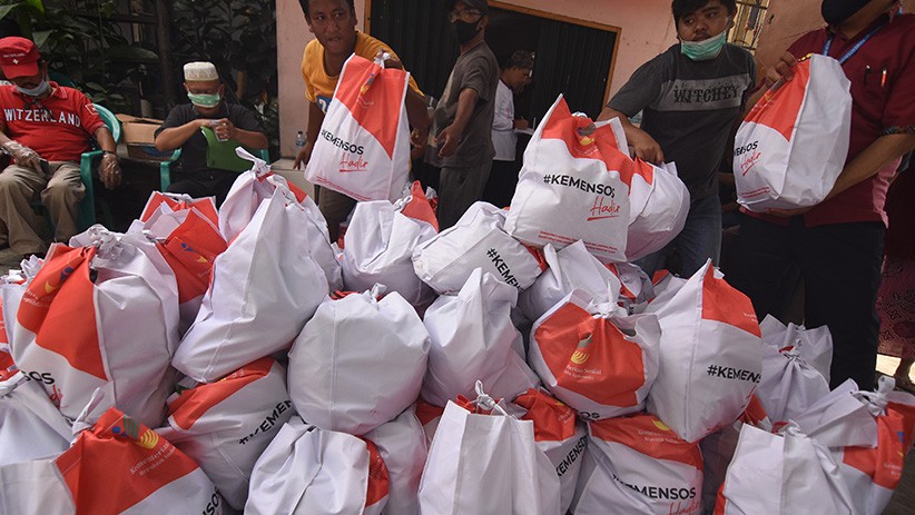 200.000 Paket Sembako Didistribusikan ke Wilayah Zona Merah COVID-19 - Bagian 1