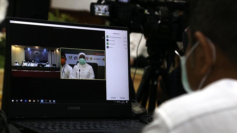 Pemprov Jawa Timur Gelar Istigasah Kubro Secara Online - Bagian 3